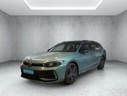 Blau Gebraucht 2024 VW Passat R-line Kombi | 43.990 € (Etwas zu teuer)