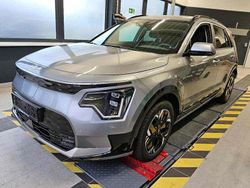 Stahlgrau (metallic) Gebraucht 2023 Kia e-Niro Vision SUV | 23.990 € (Guter Preis)