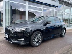 Schwarz Gebraucht 2017 Ford Focus ST-Line Limousine | 14.400 € (Teuer)