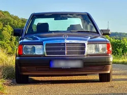 Violet Gebraucht 1990 Mercedes 190 Limousine | 10.300 €