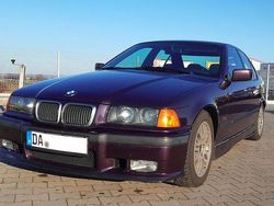 Violet Gebraucht 1995 BMW 323 M Sport Limousine | 6.000 €