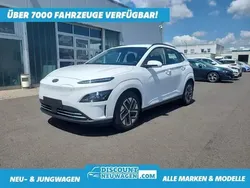 Atlas white Gebraucht 2023 Hyundai Kona Select SUV | 31.440 € (Guter Preis)
