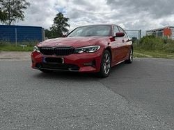Rot Gebraucht 2020 BMW 318 Sport Line Limousine | 24.150 € (Fairer Preis)