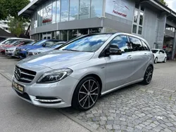 Silber Gebraucht 2012 Mercedes B250 Sport Van / Kleinbus | 13.490 € (Etwas zu teuer)