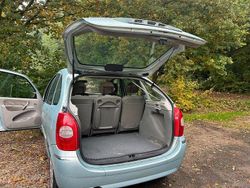 Grün Gebraucht 2004 Citroën C4 Van / Kleinbus | 1.600 € (Etwas zu teuer)