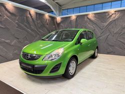 Grün Gebraucht 2013 Opel Corsa Edition Kleinwagen | 5.290 € (Etwas zu teuer)
