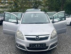 Silber Gebraucht 2006 Opel Zafira Edition Van / Kleinbus | 1.700 € (Guter Preis)