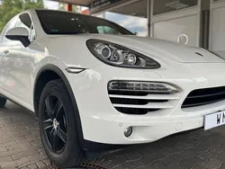 Weiß Gebraucht 2011 Porsche Cayenne SUV | 17.900 € (Superpreis)