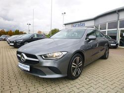 Grau Gebraucht 2023 Mercedes CLA200 Shooting Brake Kombi | 26.900 € (Fairer Preis)