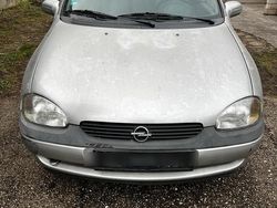 Silber Gebraucht 2000 Opel Corsa Kleinwagen | 535 € (Guter Preis)