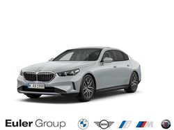 Grau Gebraucht 2025 BMW 520 Performance Limousine | 49.333 € (Superpreis)