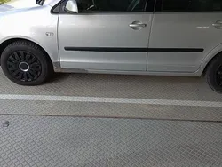 Silber Gebraucht 2002 VW Polo Trendline Kombi | 900 € (Superpreis)