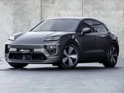 Aventuringrünmetallic Gebraucht 2025 Porsche Macan SUV | 87.500 € (Fairer Preis)