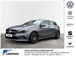 Mountaingrau Gebraucht 2016 Mercedes A200 Urban Van / Kleinbus | 17.524 € (Fairer Preis)