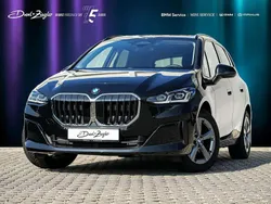Saphirschwarzmetallic Gebraucht 2025 BMW 218 Active Tourer Luxury Line Van / Kleinbus | 32.980 € (Superpreis)