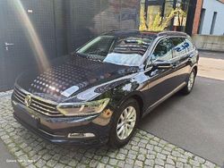 Schwarz Gebraucht 2019 VW Passat Comfortline Kombi | 15.991 € (Fairer Preis)