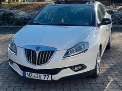 Weiß Gebraucht 2010 Lancia Delta Kleinwagen | 3.300 €