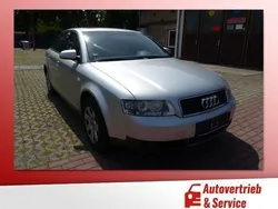 Silber Gebraucht 2001 Audi A4 Limousine | 1.980 € (Fairer Preis)