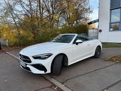 Weiß Gebraucht 2025 Mercedes 180 AMG line Limousine | 62.000 €