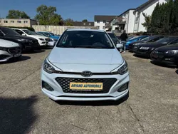 Clean slate / met Gebraucht 2019 Hyundai i20 Trend Limousine | 11.800 € (Fairer Preis)