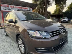Braun Gebraucht 2010 VW Sharan Highline Van / Kleinbus | 9.499 € (Fairer Preis)