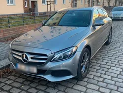 Grau Gebraucht 2016 Mercedes C220 Kombi | 18.000 € (Etwas zu teuer)