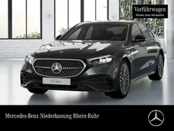 Grau Gebraucht 2025 Mercedes E300 AMG Limousine | 65.990 € (Teuer)