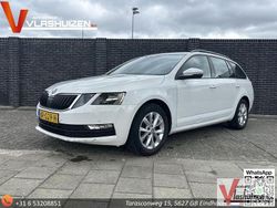 Weiß Gebraucht 2019 Skoda Octavia Business Line Kombi | 7.200 € (Superpreis)