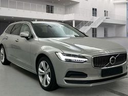 Silver dawn / metallic Gebraucht 2023 Volvo V90 Core Kombi | 39.999 € (Guter Preis)