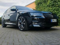 Schwarz Gebraucht 2017 Skoda Superb SportLine Kombi | 25.800 € (Teuer)
