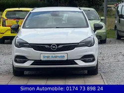 Weiß Gebraucht 2022 Opel Astra Business Kombi | 11.999 € (Guter Preis)