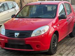 Rot Gebraucht 2009 Dacia Sandero Limousine | 350 € (Superpreis)
