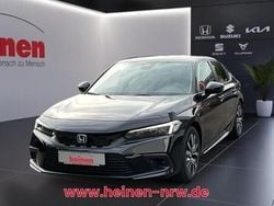 Schwarz (crystal black pearl) Gebraucht 2024 Honda Civic Elegance Limousine | 35.680 € (Superpreis)