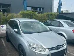 Silber Gebraucht 2013 Ford Focus Titanium Kombi | 3.800 € (Guter Preis)