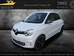Weiß Gebraucht 2023 Renault Twingo Urban Night Kleinwagen | 16.550 € (Teuer)