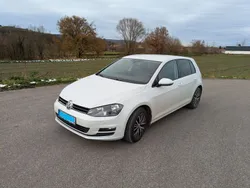 Weiß Gebraucht 2016 VW Golf VII Allstar Limousine | 9.950 € (Fairer Preis)