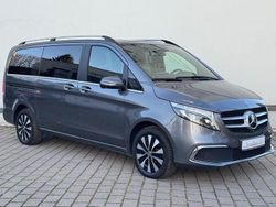 Grau Gebraucht 2022 Mercedes V250 Avantgarde Edition Van / Kleinbus | 52.775 € (Fairer Preis)