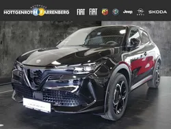 Schwarz Neu 2025 Alfa Romeo Junior Edizione Speciale SUV | 41.990 € (Etwas zu teuer)