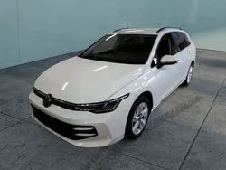 Weiß Gebraucht 2024 VW Golf VIII Life Kombi | 28.480 € (Fairer Preis)