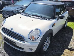 Weiß Gebraucht 2009 Mini ONE Kleinwagen | 3.950 € (Fairer Preis)