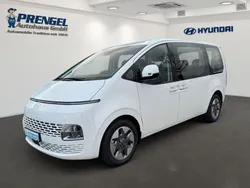 Creamy white Neu 2024 Hyundai Staria Trend Van | 44.987 €