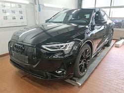 Mythosschwarz metallic Gebraucht 2022 Audi e-tron Sportback Black Edition SUV | 41.445 € (Guter Preis)