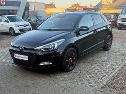 Schwarz Gebraucht 2016 Hyundai i20 Trend Limousine | 8.490 € (Fairer Preis)