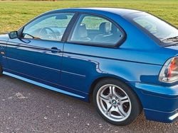 Blau Gebraucht 2001 BMW 325 Limousine | 3.995 € (Superpreis)