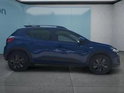 Grau Neu 2025 Dacia Sandero Stepway Kleinwagen | 22.049 € (Etwas zu teuer)