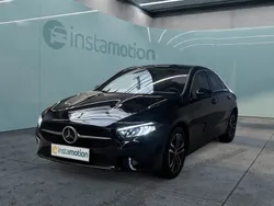 Schwarz Gebraucht 2024 Mercedes A200 Progressive Limousine | 37.500 €