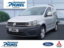 Silber Gebraucht 2016 VW Caddy Trendline Van / Kleinbus | 13.790 € (Guter Preis)