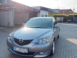 Grau Gebraucht 2005 Mazda 3 Limousine | 2.000 € (Fairer Preis)