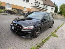 Schwarz Gebraucht 2019 VW Golf VII GTI Kleinwagen | 27.000 € (Teuer)