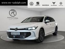 Pure white Neu 2025 VW Passat Elegance Kombi | 61.460 € (Teuer)